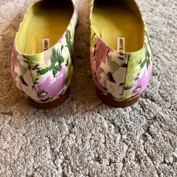 Manolo Blahnik Floral Pattern Flats - Picture 3 of 5